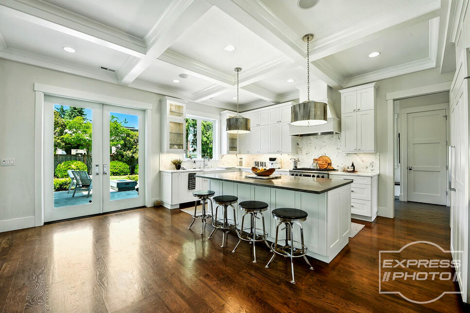 Bellevue Luxury Home Bellevue Luxury Home