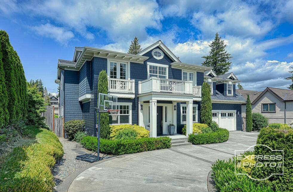 Bellevue Luxury Home Bellevue Luxury Home