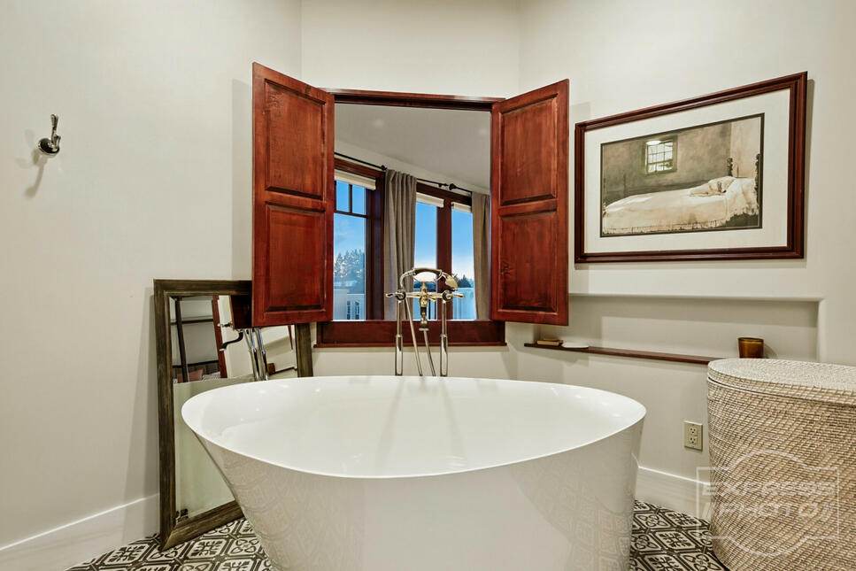 Kirkland Luxury Home Kirkland Luxury Home