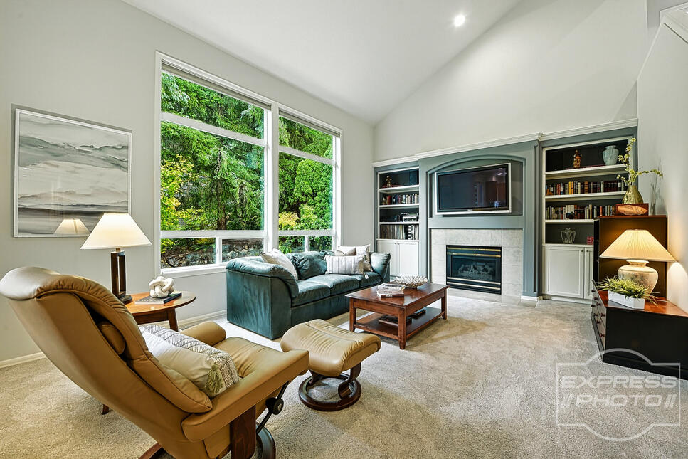 Redmond Luxury Home Redmond Luxury Home