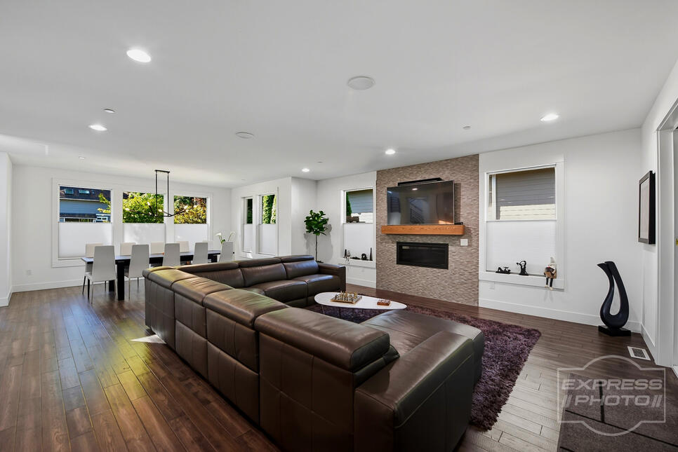 Redmond Contemporary Home Redmond Contemporary Home