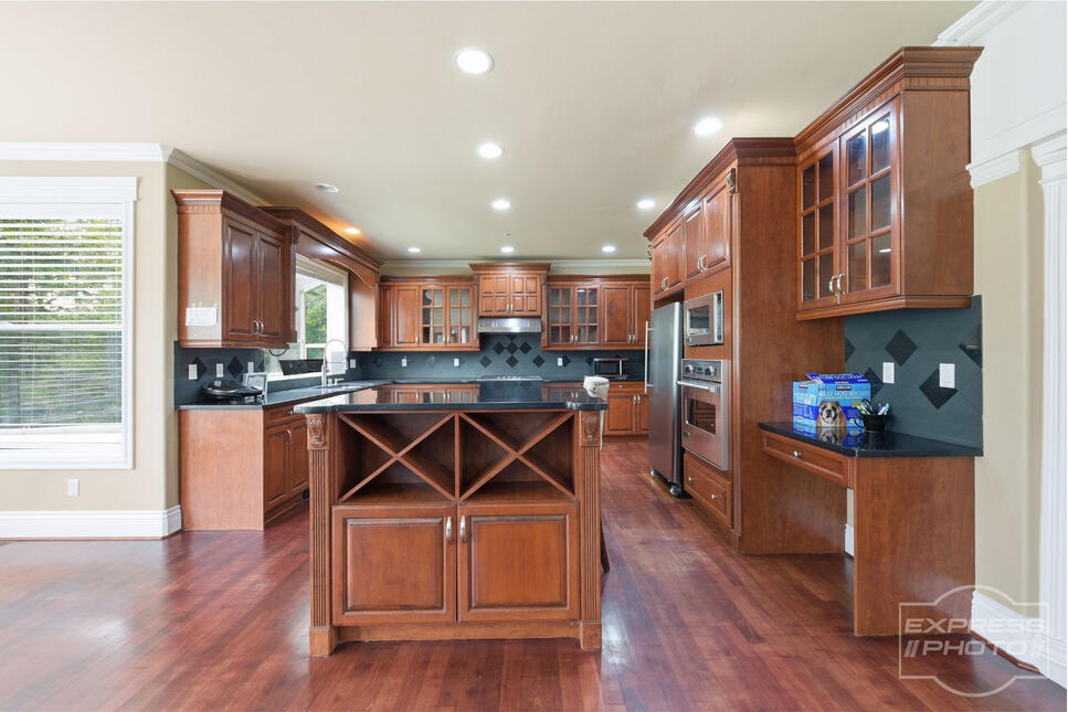 Kent Luxury Home Kent Luxury Home