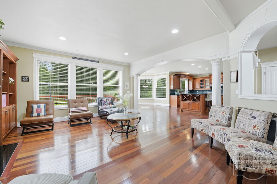 Kent Luxury Home Kent Luxury Home
