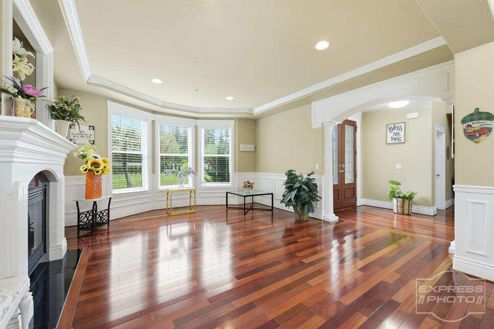 Kent Luxury Home Kent Luxury Home